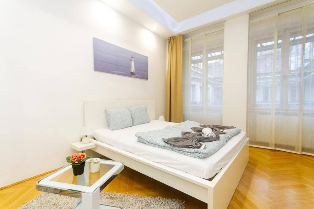 Apartment Luxury On Andrassy Avenue - A7