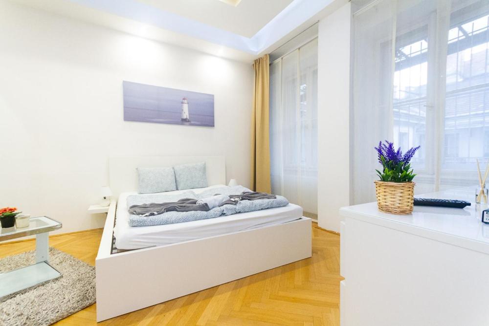 Apartment Luxury On Andrassy Avenue - A7
