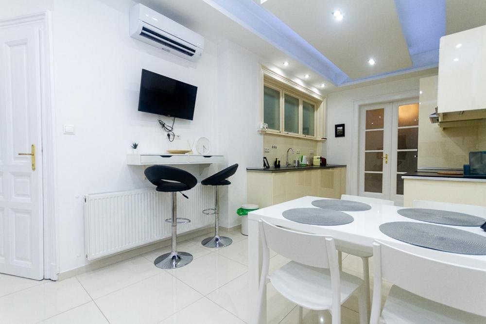Apartamento Luxury On Andrassy Avenue - A7 *